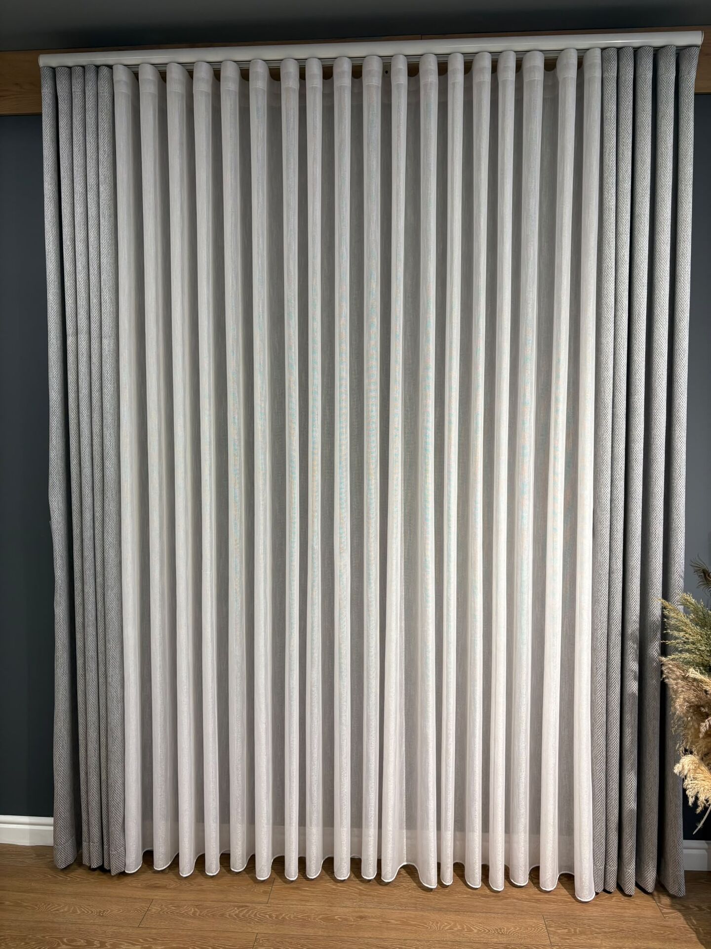 Curtains style 11