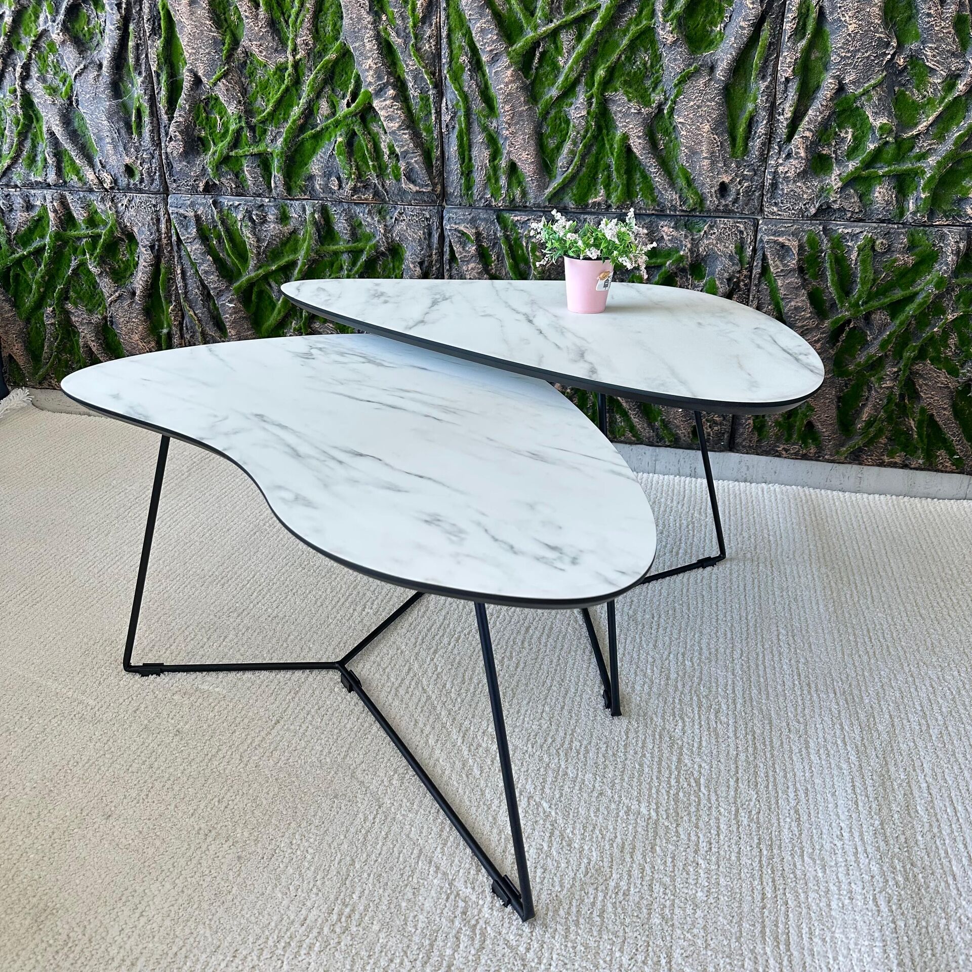White pear-wood table, white-line accent